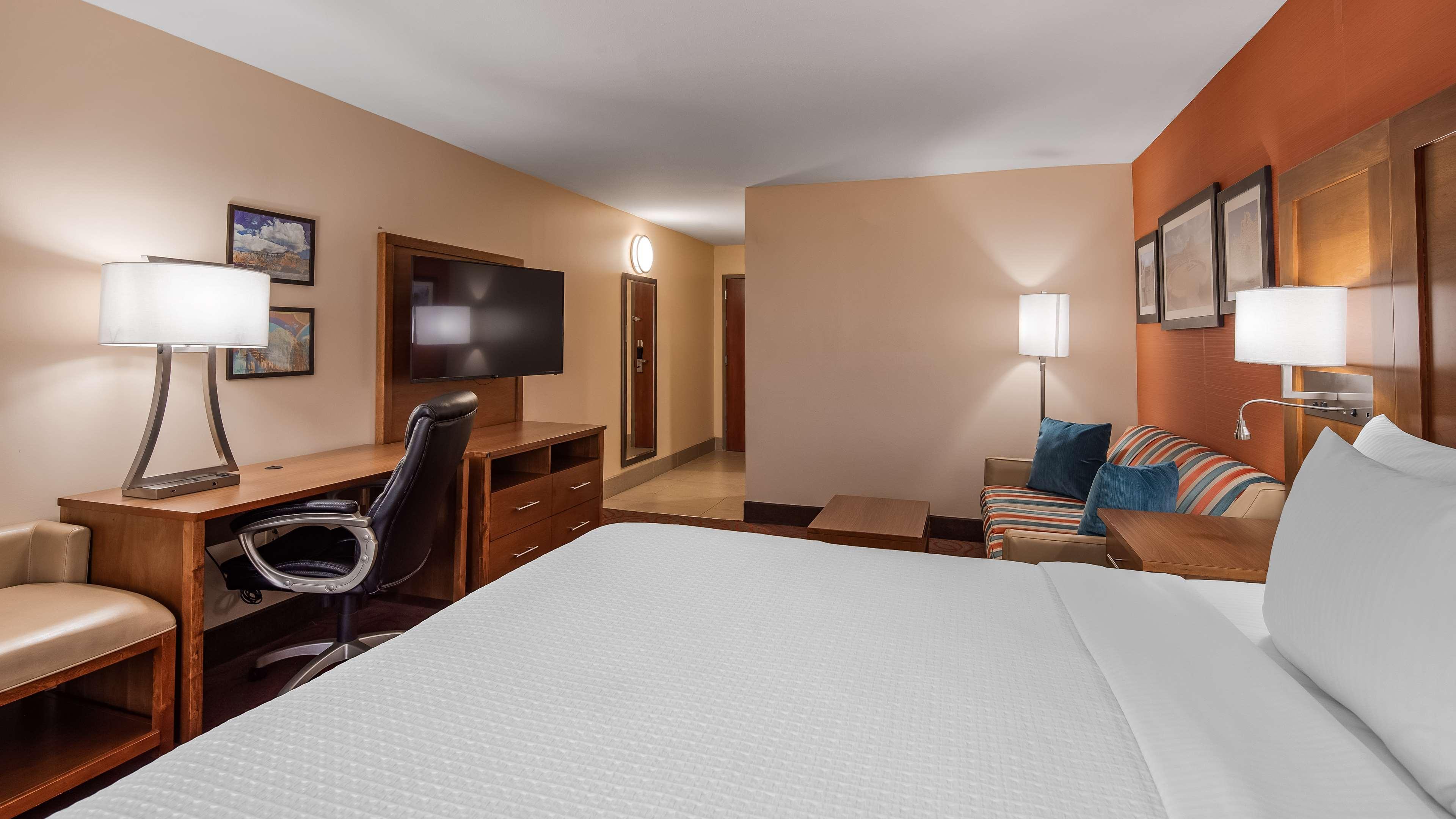 Western Cannon A.f.b. Hotel 3*