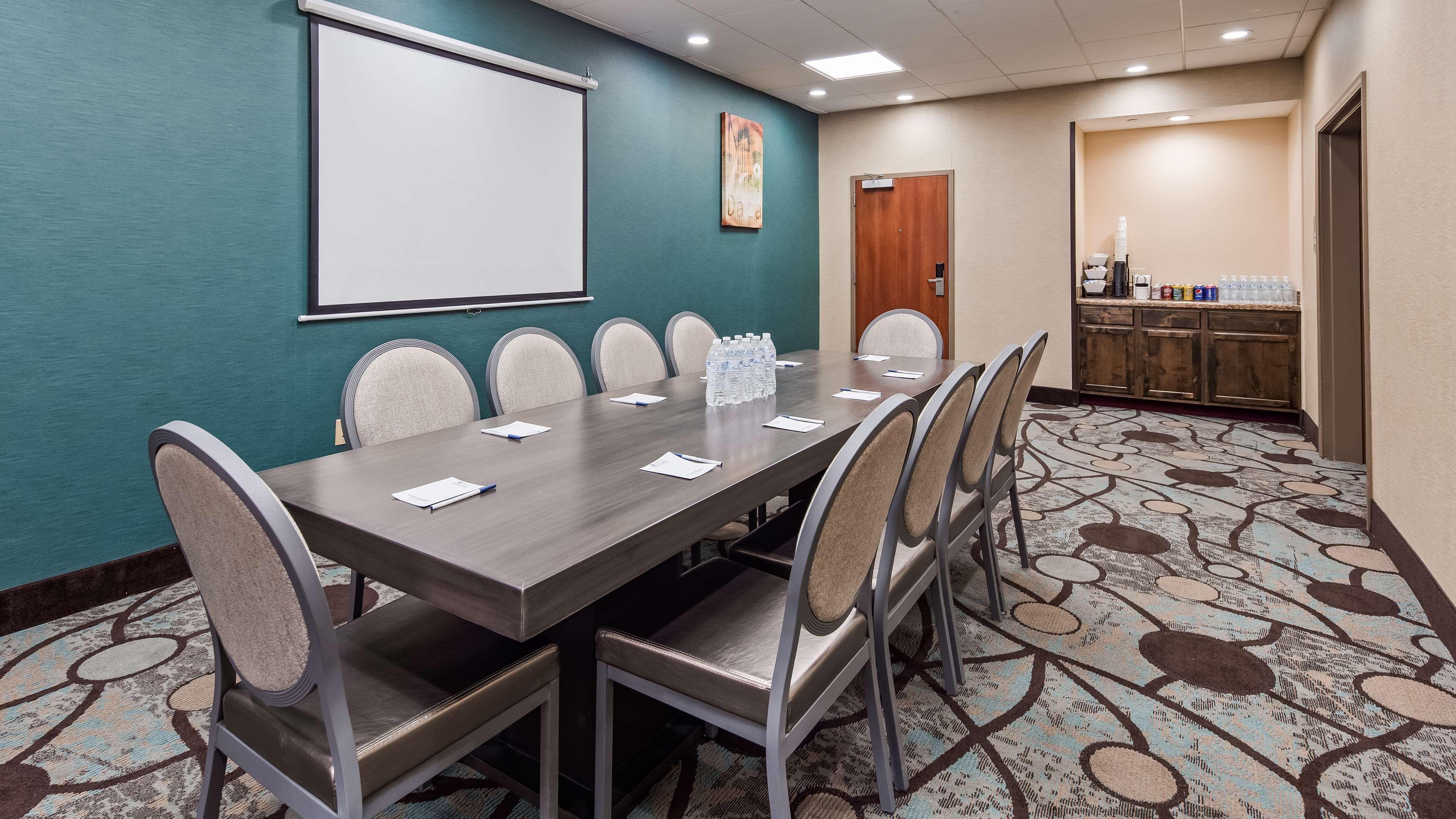 Western Cannon A.f.b. Hotel 3*